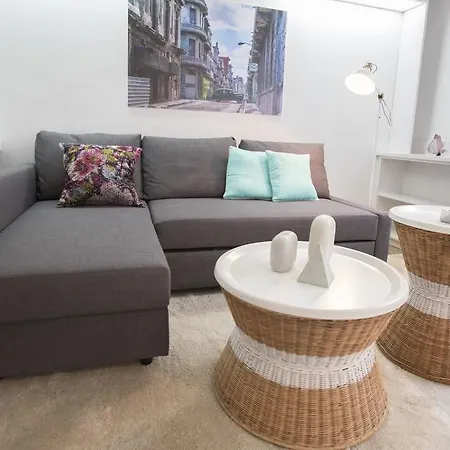 Alterhome Centro Colon Apartment